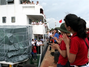 1000 người hòa tiếng hát ngợi ca tình yêu biển đảo